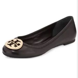 TORY BURCH REVA BLACK LEATHER BALLET FLAT, SIZE 6.5